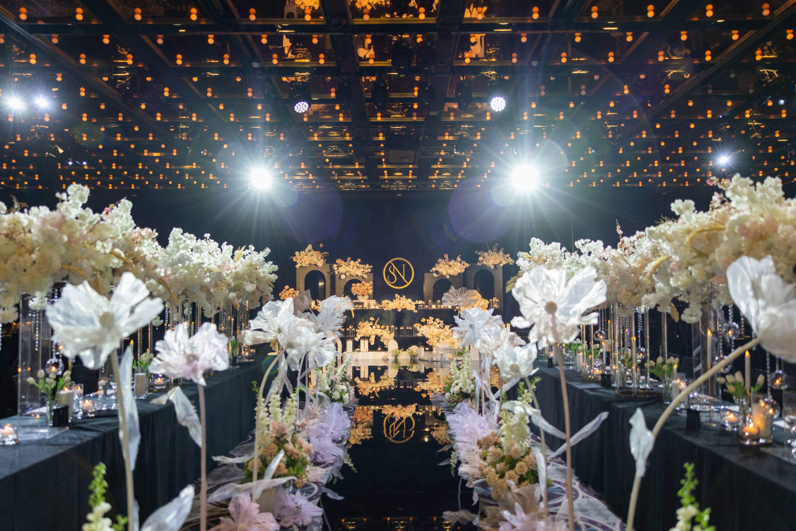Black Glossy Bridal Table - Image 10