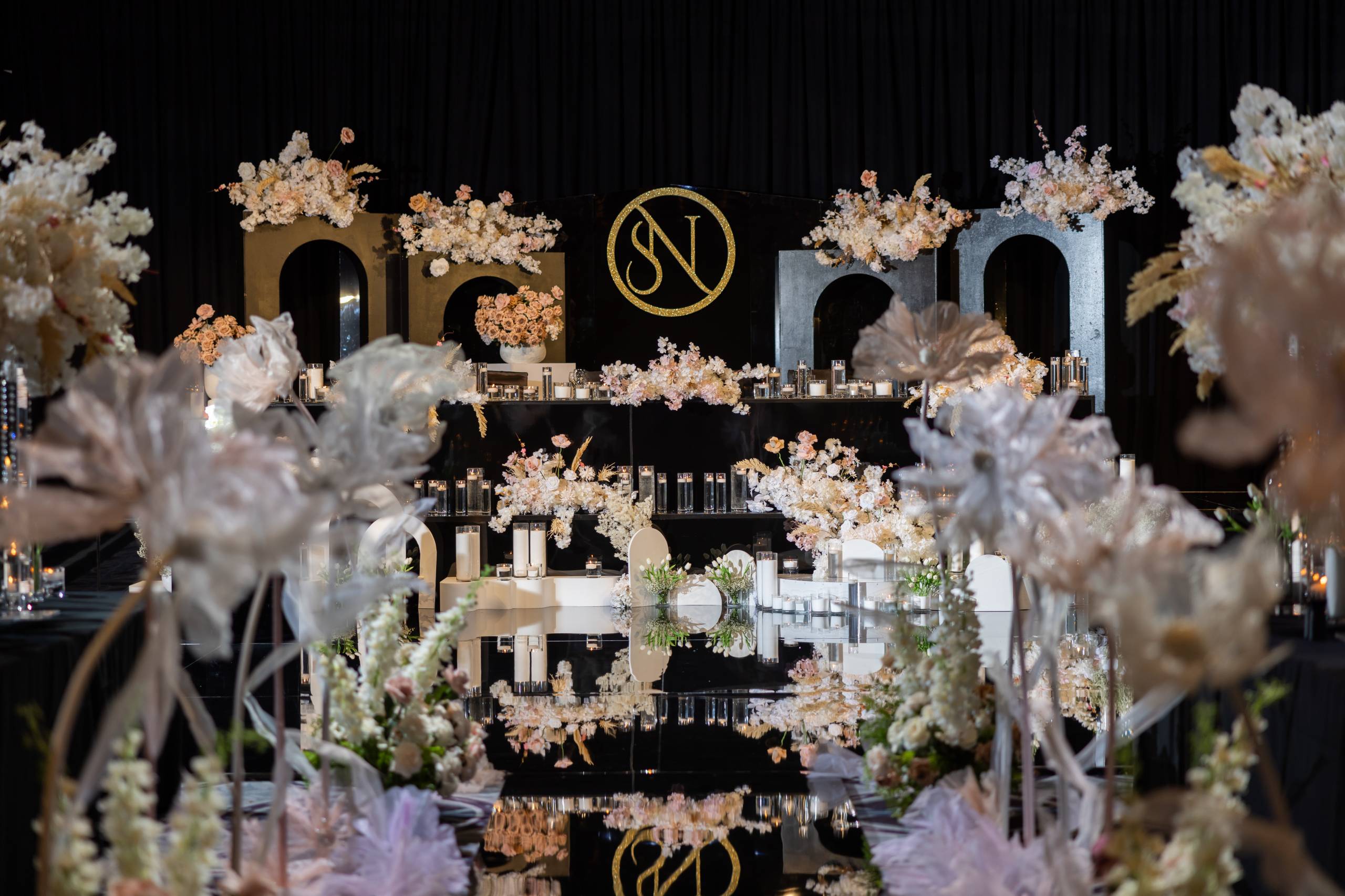 Black Glossy Bridal Table - Image 9