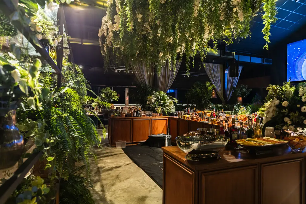 features-to-look-for-in-corporate-wedding-venues